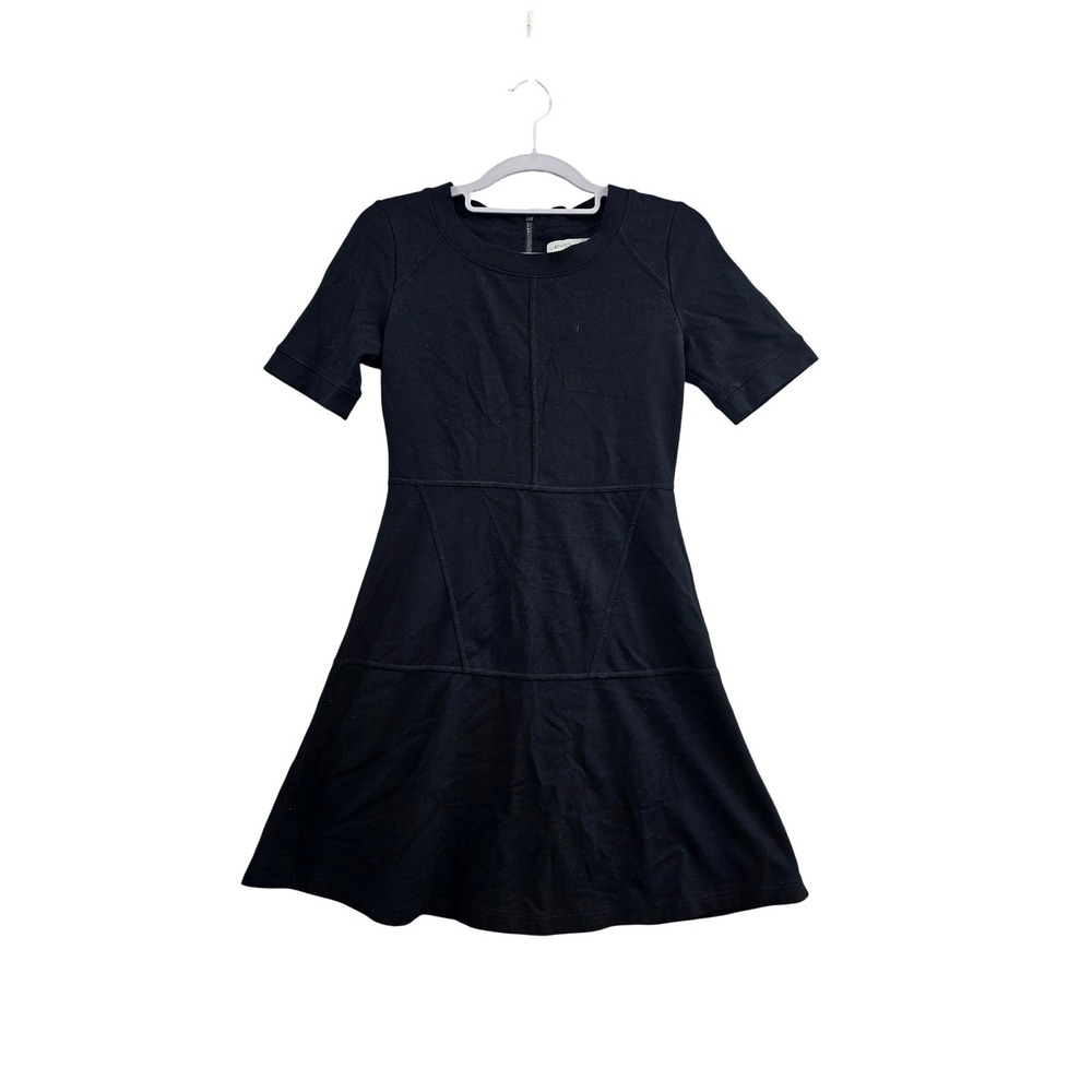 Athleta Black En Route Fit And Flare Dress XXS Short Sleeve Seam Detail Mini EUC